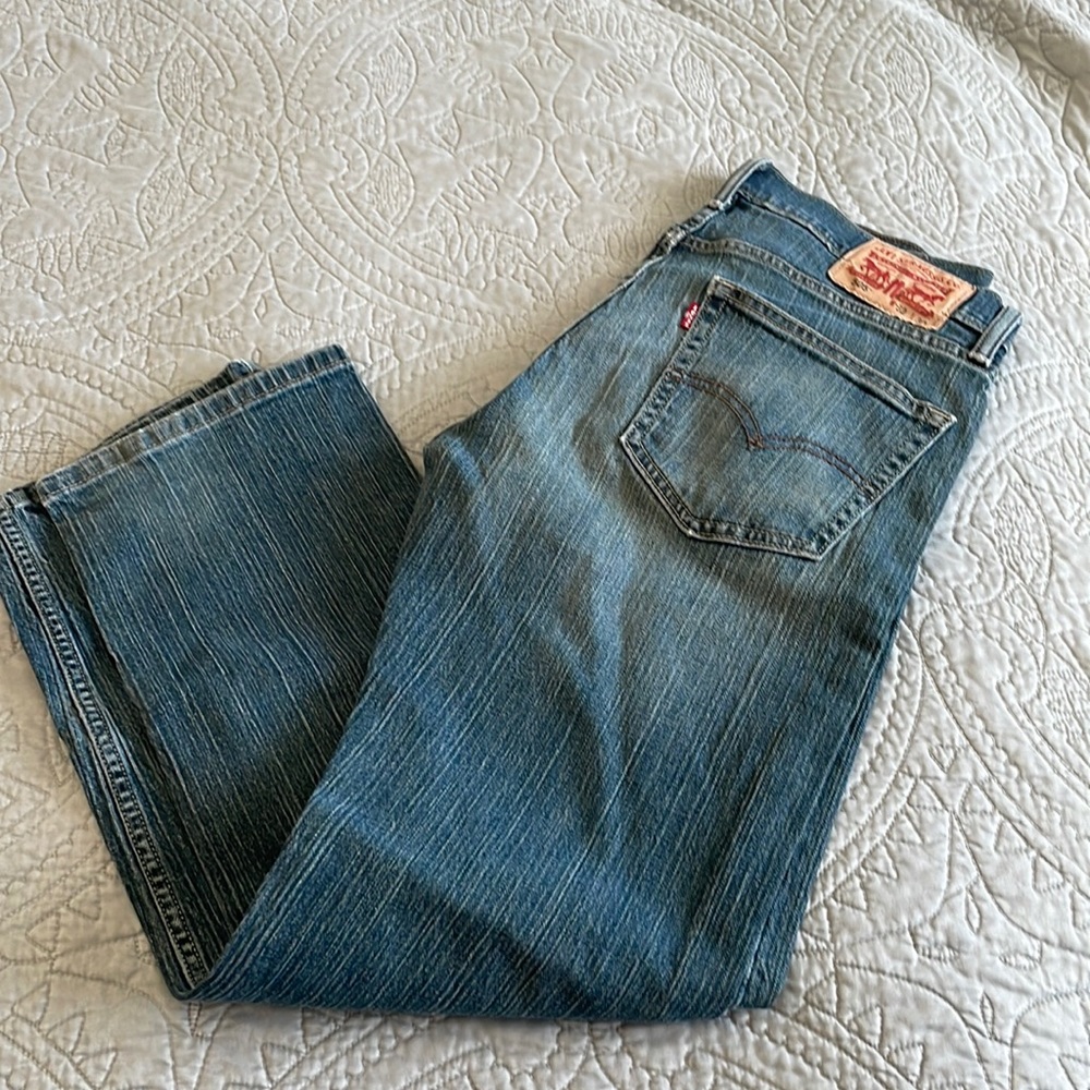 LEVI men’s 505 jeans. W: 32. L: 30. Very lightly used